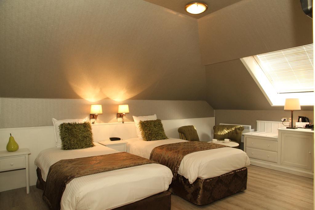 Hotel Den Hof Zelzate Habitación foto